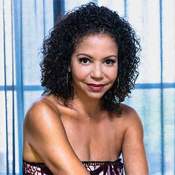 Gloria  Reuben