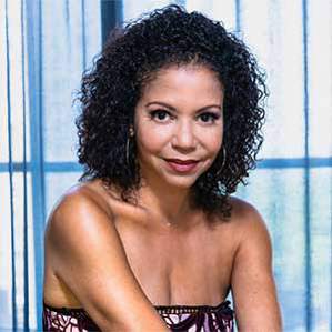 Gloria  Reuben