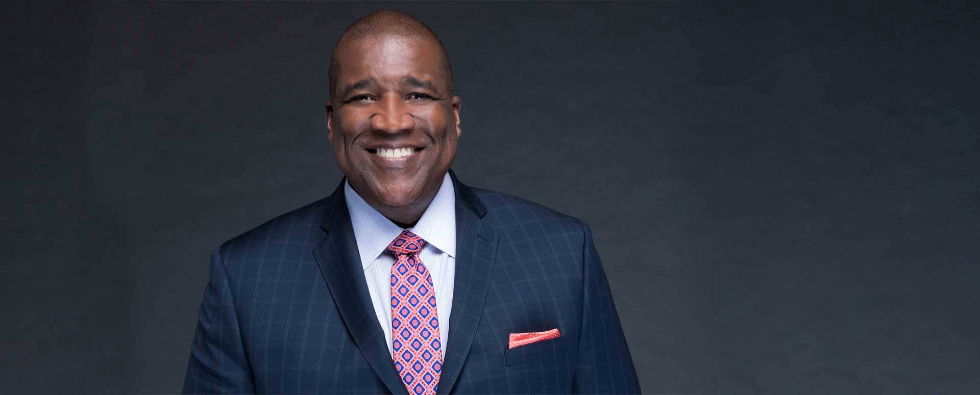 Book Curt Menefee for Speaking, Events and Appearances | APB Speakers