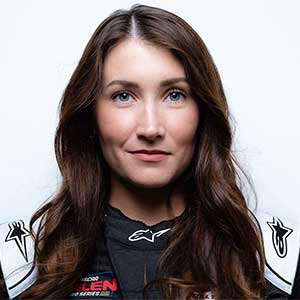 Julia Landauer thumbnail