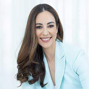Mariana Atencio  Latina Journalist, Speaker & Author – Latina Journalist,  Speaker & Author