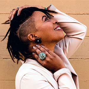 Thea Monyeé thumbnail