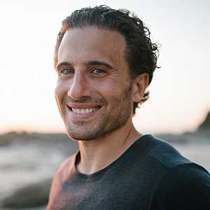 Chris Bashinelli thumbnail